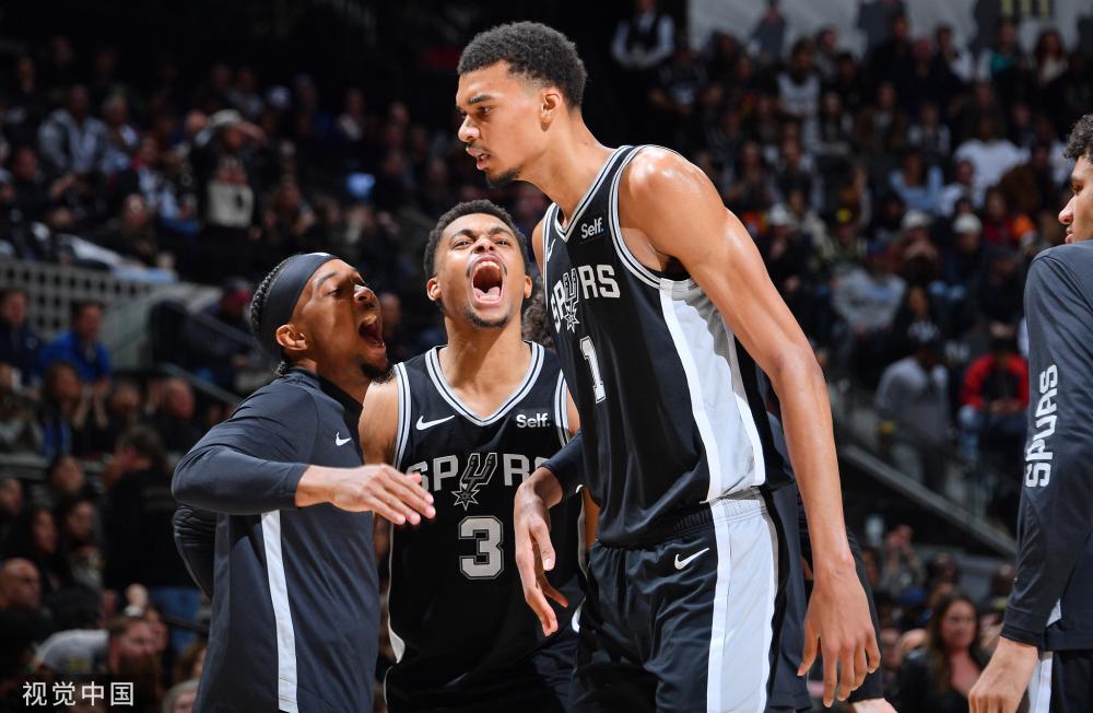 球迷们无条 球迷们无条