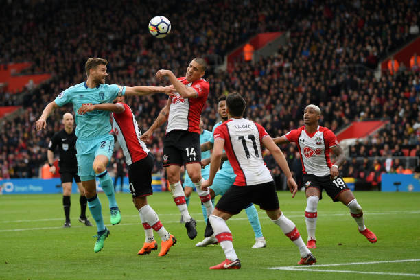 贝尔纳代斯 贝尔纳代斯